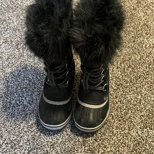 Sorel Joan of arctic snow boots. Black